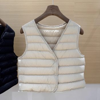 Lightweight V Neck down Vest, Short Women's 2025 Autumn and Winter New Coat with Warm Vest Inside and No Velvet Running Inside