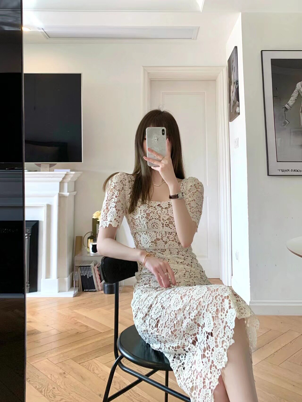 Đầm midi ren thêu hoa cổ vuông tay ngắn cạp cao — Trắng Bargar chi tiết 4