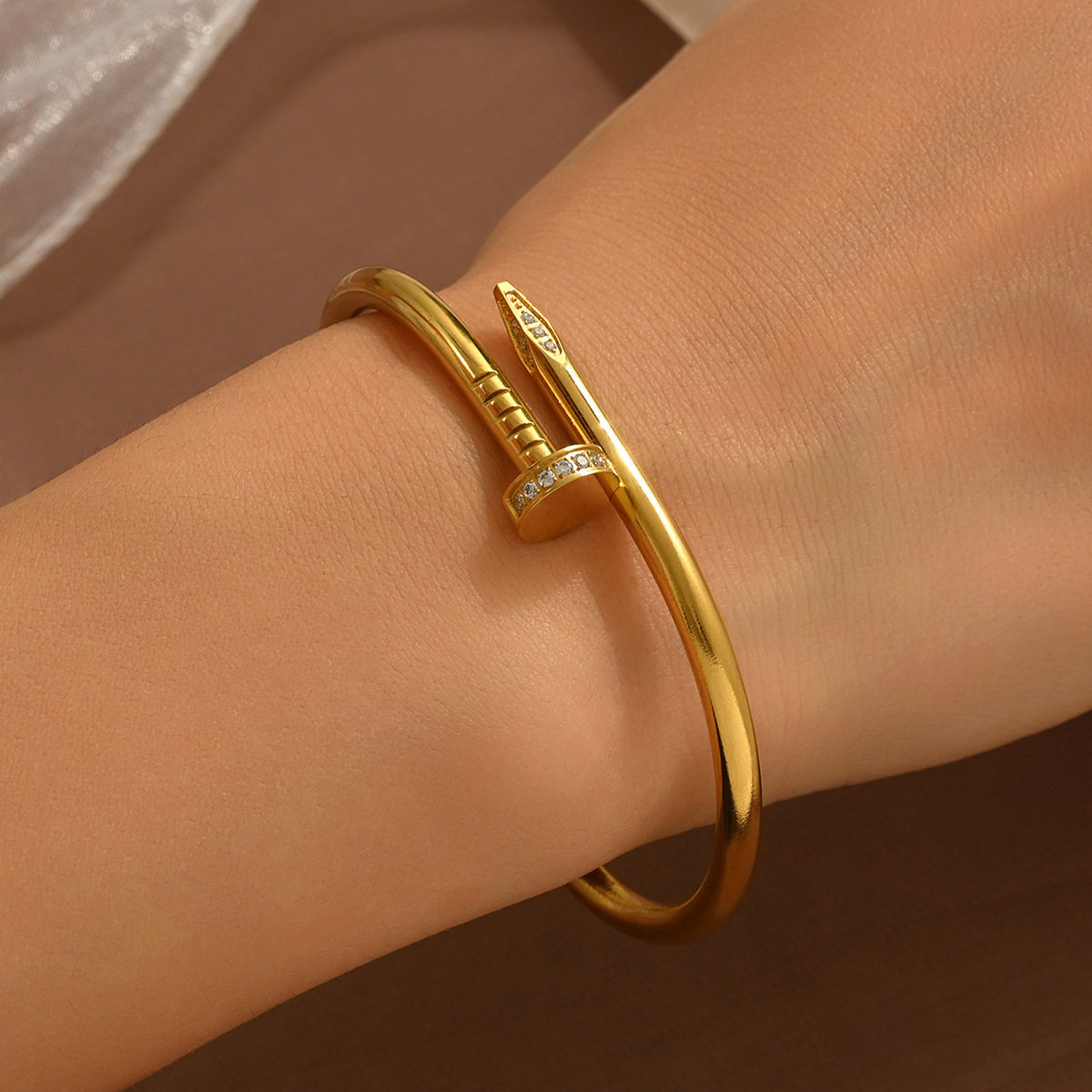 欧美热卖时尚不锈钢金色手镯不易褪色18K不锈钢首饰gold bangles