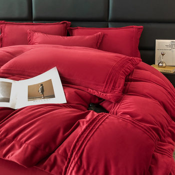Class A Wedding double-sided thickened milk velvet bed four-piece coral velvet quilt cover wedding bright red winter bedding
