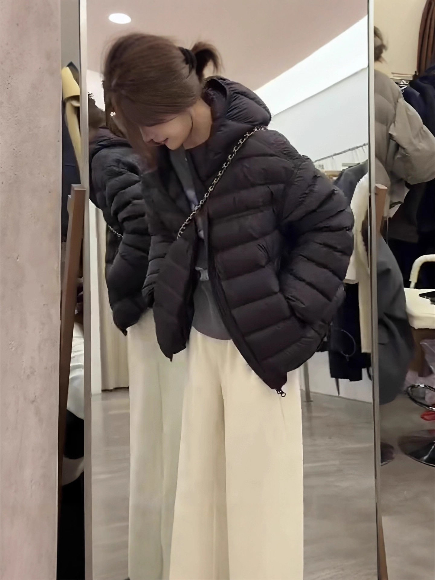 Turtle Back Rib Feather Lightweight Velvet Jacket Women's 2025 Winter New Korean Style Casual Loose Hooded Short Jacket Puff Feeling