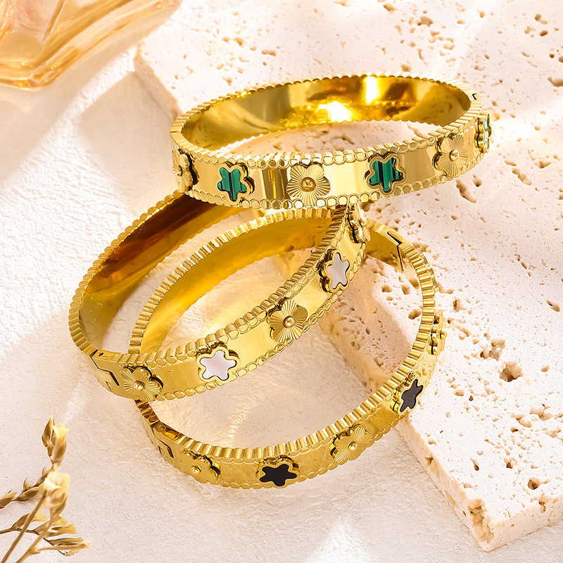 titanium steel bracelet women's non-fading temperament Joker personality full diamond net red light luxury jewelry