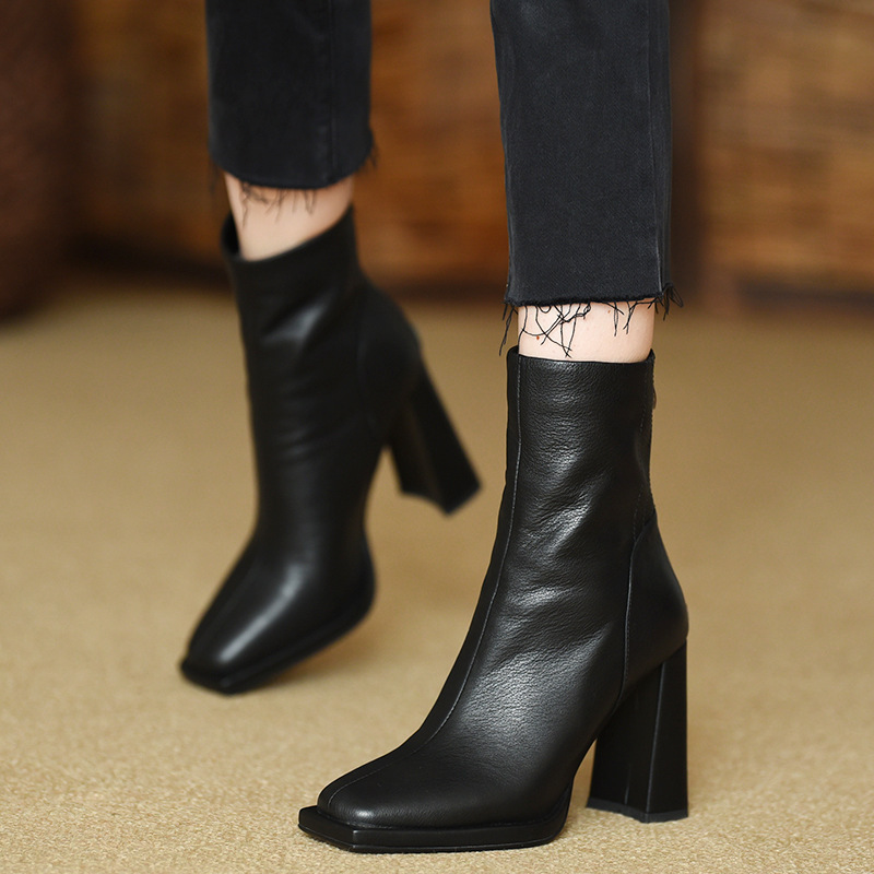 Boot nữ cổ trung mũi vuông gót cao phong cách thanh lịch — màu đen, màu nâu