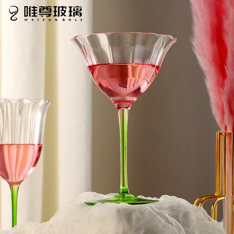 High-End Light Luxury Champagne Glasses, Vintage Floral Goblets, High-Value Crystal Cocktail Glasses, Exclusively for Foreign Trade and Cross-Border Sales
