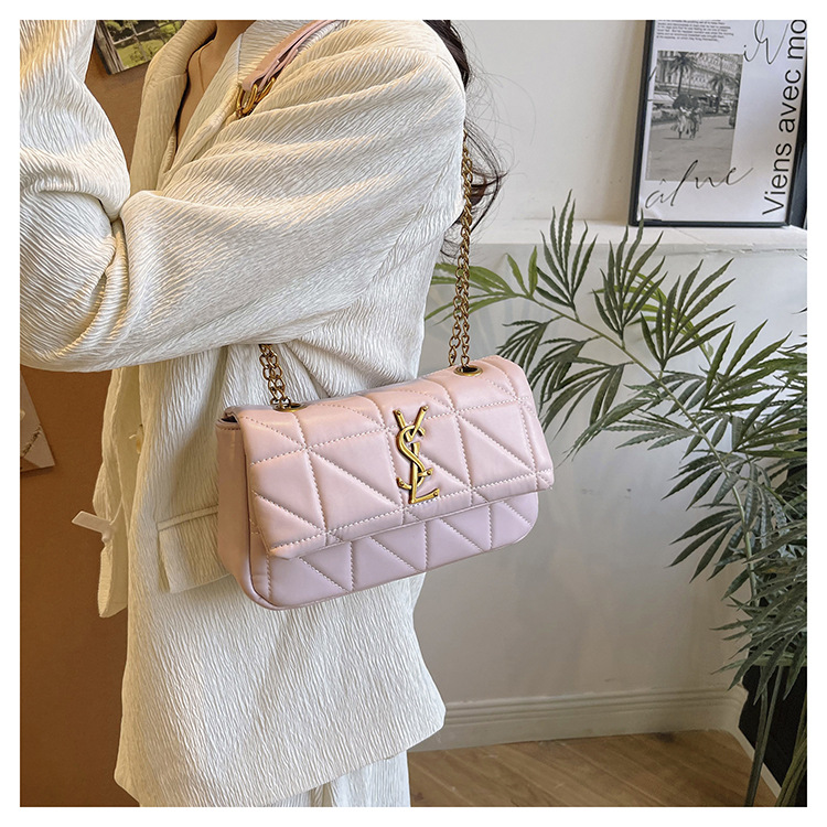 O1CN01iV9BUR232HUVQmeed !!2215817057197 0 cib