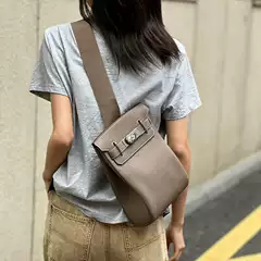 2025 New Kelly Chest Bag Small Ado Single Shoulder Crossbody Genuine Leather Women's Bag Top Layer Cowhide Large Capacity Commuter Backpack