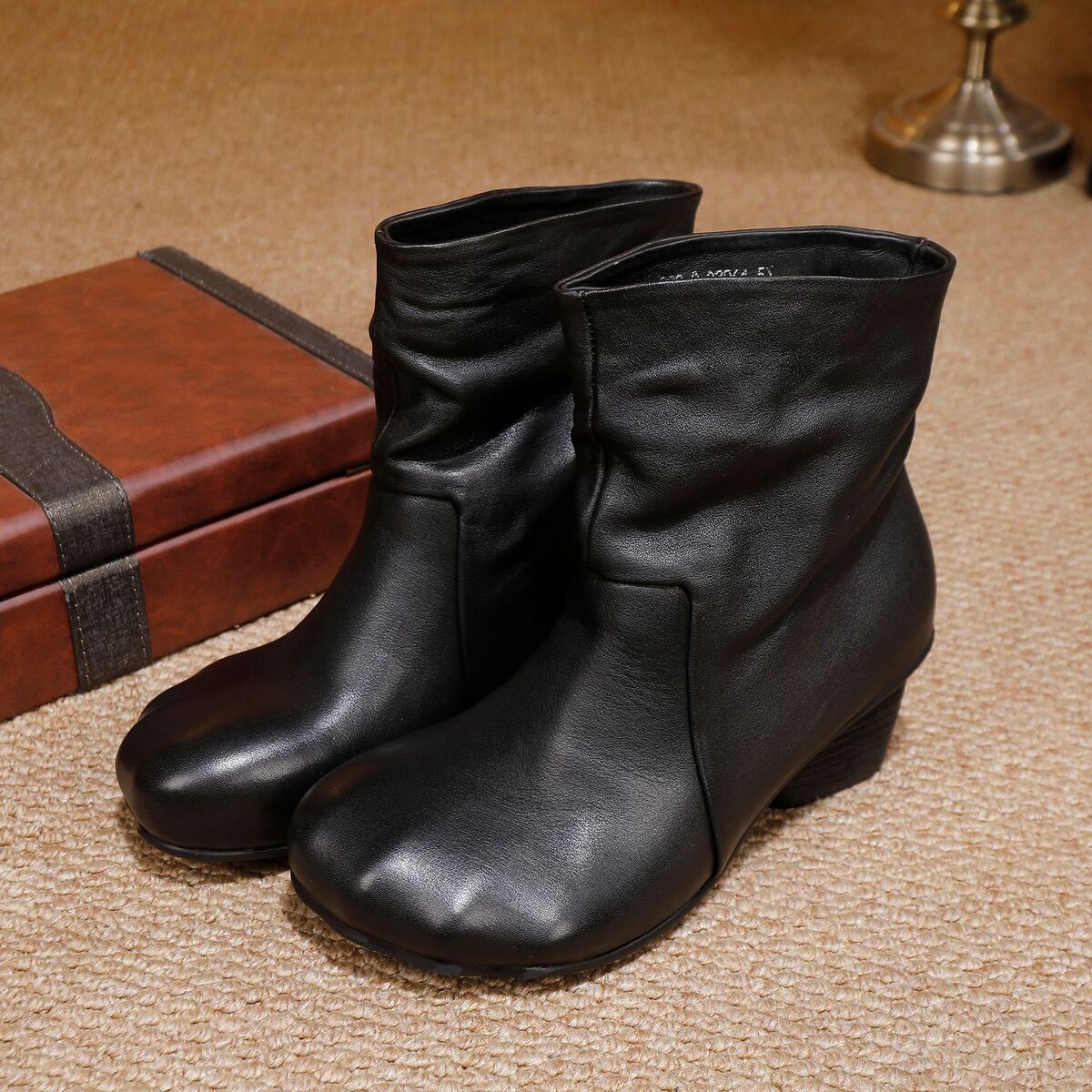 Boot nữ cổ thấp da bò thật gót vuông phong cách cổ điển — đen, màu nâu