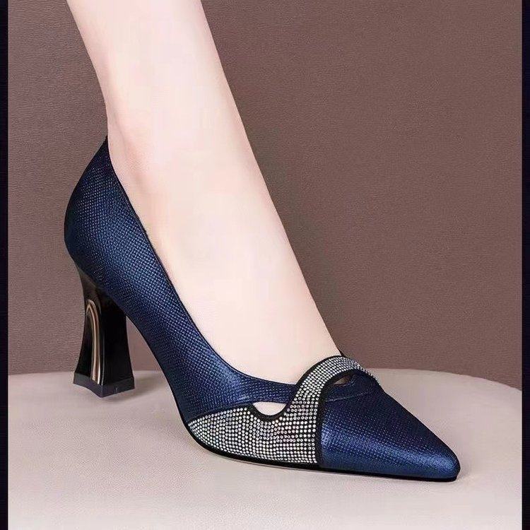 Casual Sequined Rhinestone Fashion Shoes Mid-Heel Pointed Toe Four Seasons Low-top Shoes