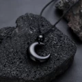 L671-b crescent necklace (black)