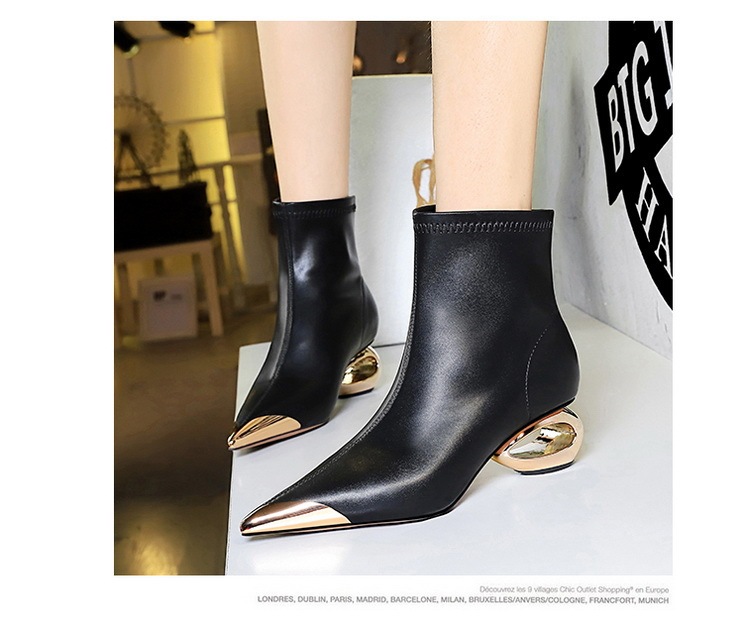Boot nữ cổ thấp mũi nhọn gót kim loại rỗng phong cách dự tiệc — Màu bạc, Màu vàng