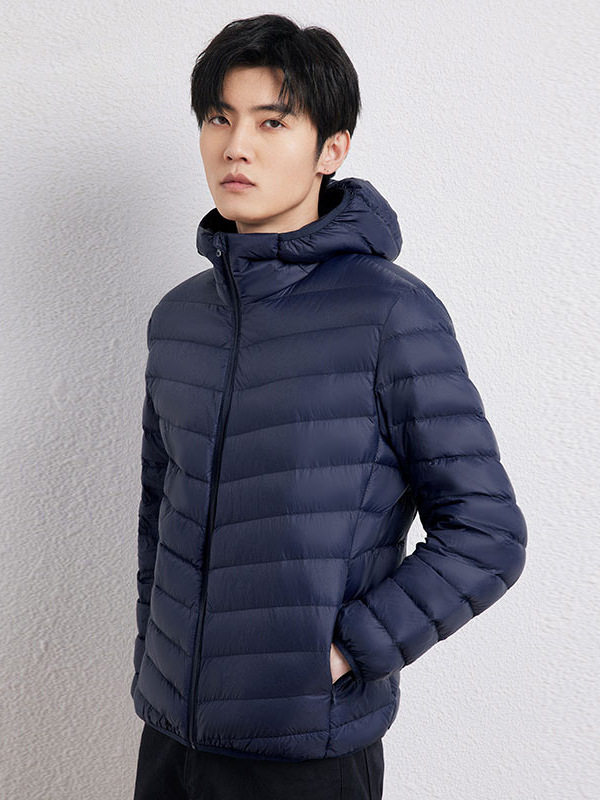 Wholesale and Dropshipping of Lightweight down Jackets for Men with Hood, 90% Down, Korean Style, Casual, Plus Size Jackets