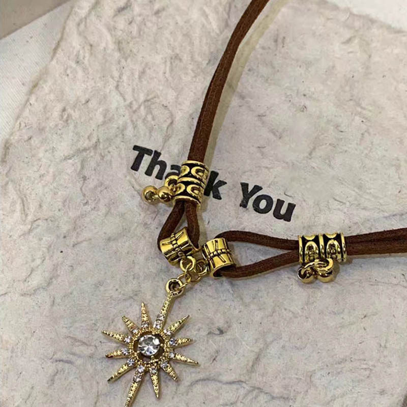 Sweet and Cool Hot Girl Style Sunflower Pendant Necklace Retro Leather Star Collar Personalized Versatile Double Layer Clavicle Chain Trend