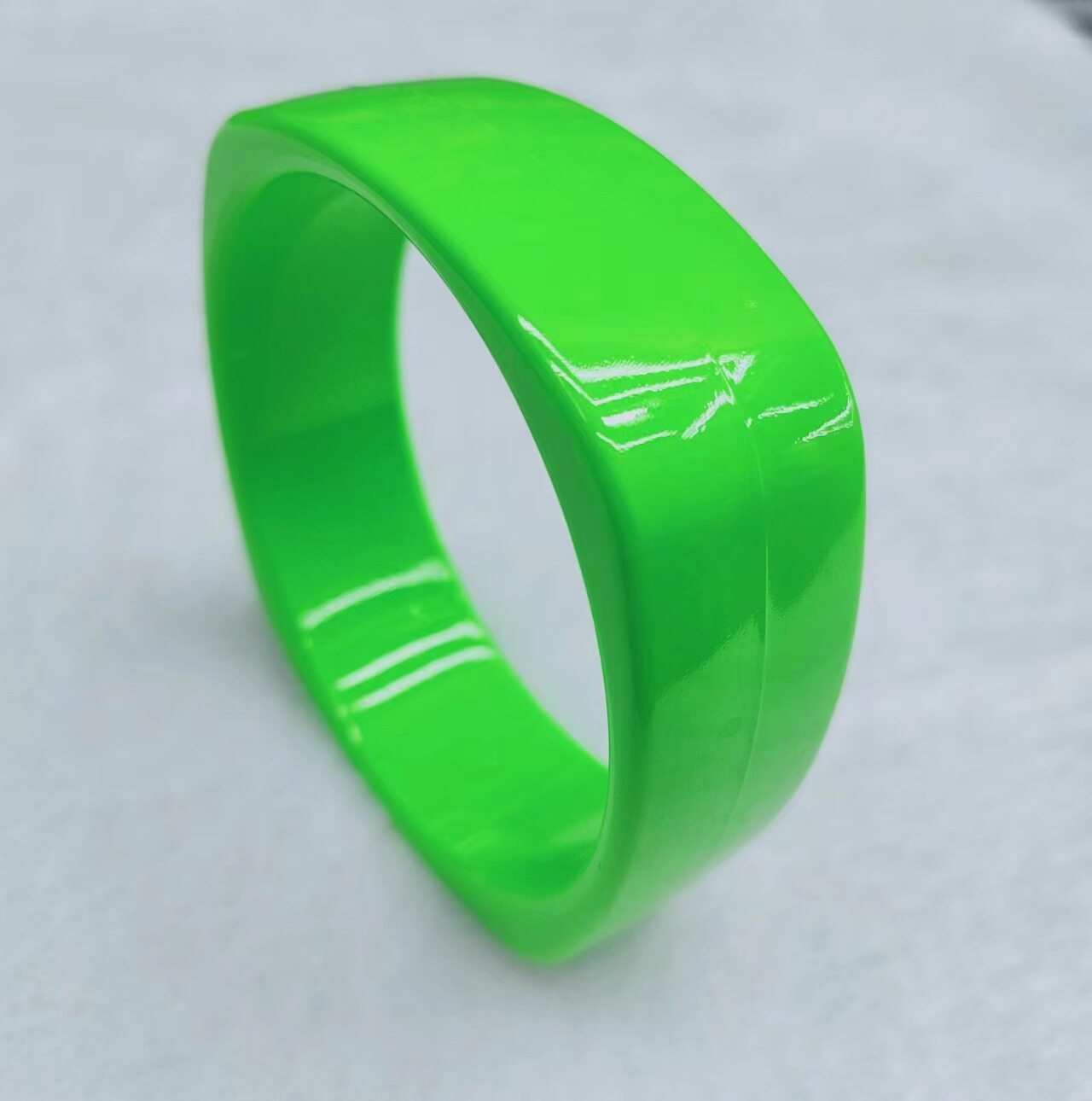 2.4 square bracelet bracelet plastic cross-border Europe, America and Africa explosions factory wholesale new transparent color popular