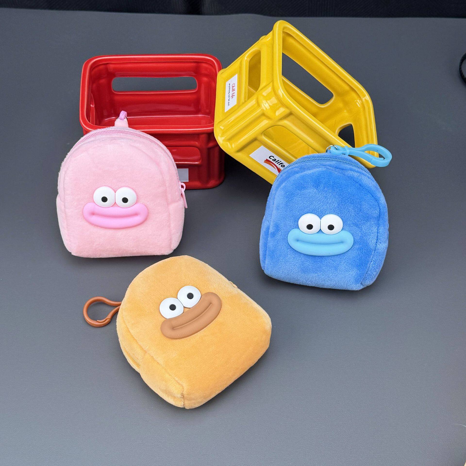 Pacha Dog Coin Purse Pendant Cute Kt Strawberry Bear Coin Purse Keychain Pendant Claw Machine Doll Wholesale