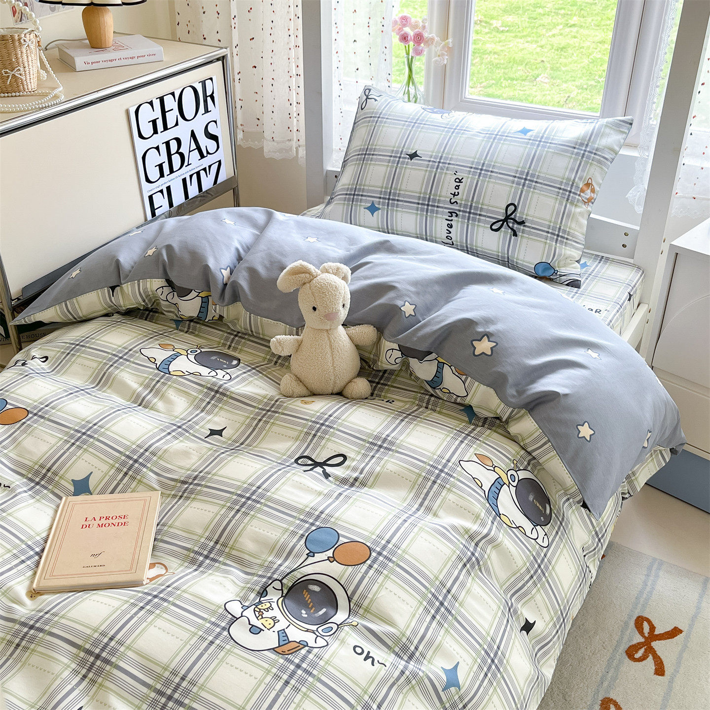 Cosmic Adventure 【肌に優しく通気性に優れた綿100％生地】