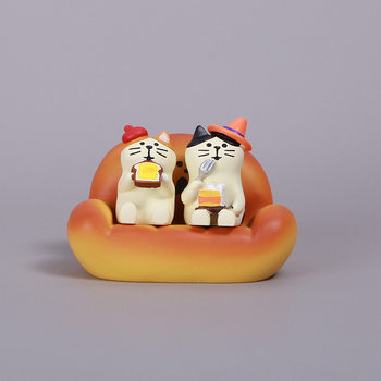 Japanese-style zakka bread sofa cat grizzly bear cake bakery decoration scene resin crafts decoration gift