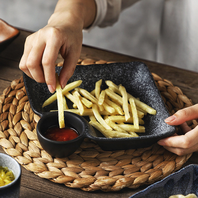 Square Dumpling Plate Japanese-Style Dipping Sauce Dish Ceramic Dumpling Plate with Vinegar Compartment Creative Compartmentalized Plate for Dumplings