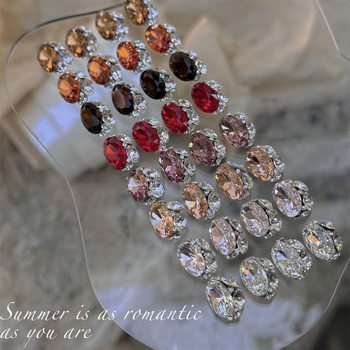 Internet Celebrity Popular Goose Egg Manicure with Piles of Diamonds and Sparkling Finished Products, Accessible Luxury Champagne Color Crystal Manicure, Diamond Glass Manicure Accessories