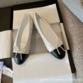 Diamond white + black