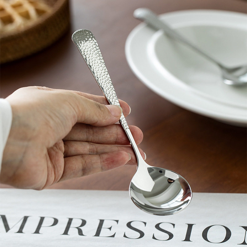 304 Stainless Steel Spoon Round Spoon Popular Boutique Spoon Creative Hammered Spoon Cloth Pattern Spoon Spoon Tableware Wholesale