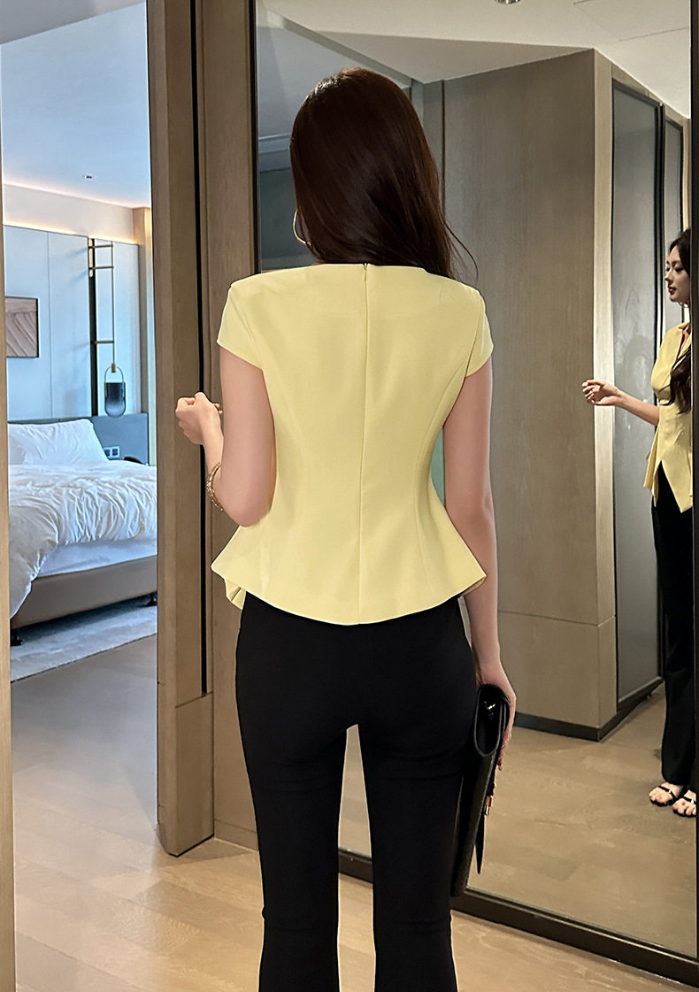 Áo thun nữ cổ V phom ôm nhẹ tay ngắn phong cách Pháp — Trắng hạnh, Vàng nhạt, Đen chi tiết 14