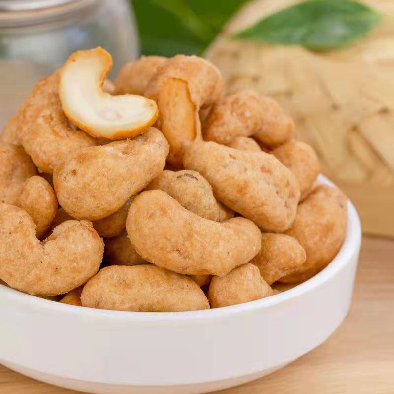 [Factory direct sales] new goods charcoal roasted cashew nuts containing cans 250g New Year's goods Nuts Nuts office leisure snacks