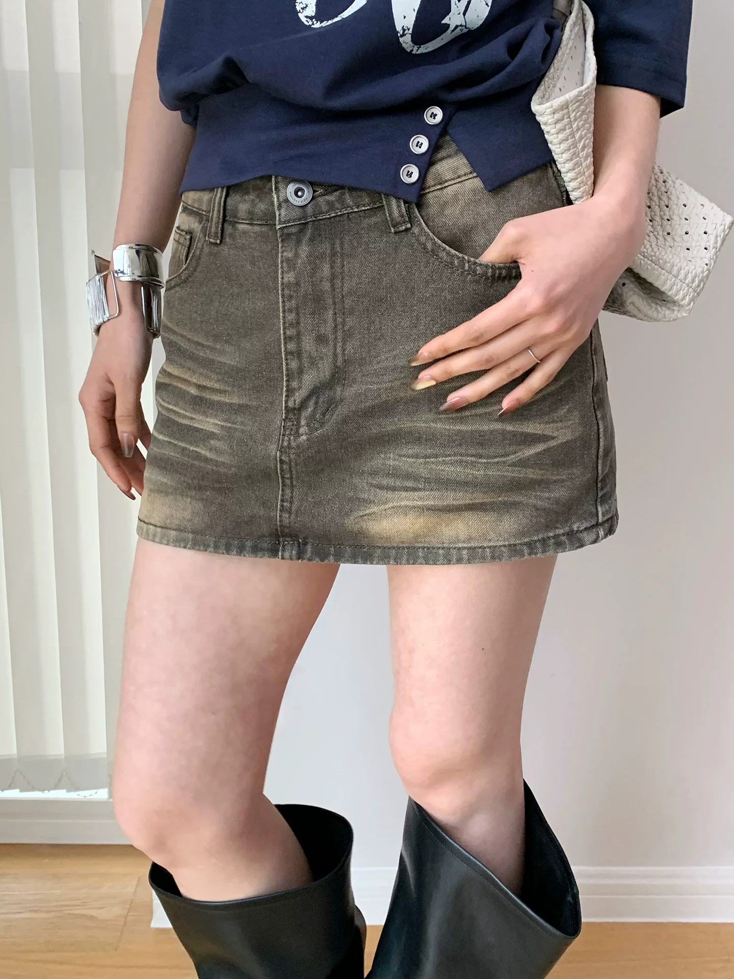  夏季新品复古水洗磨白A字半身短裙低腰百搭辣妹牛仔裙裤女