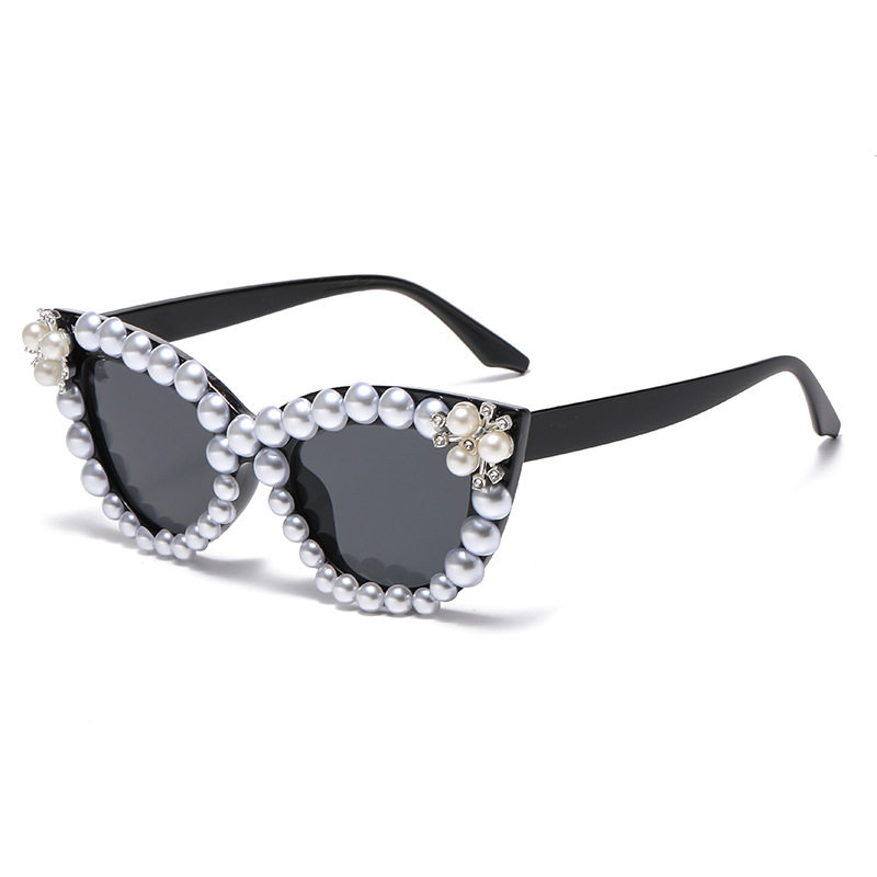 European and American trend cat's eye triangle sunglasses personalized colorful sunglasses women cross-border sunglasses