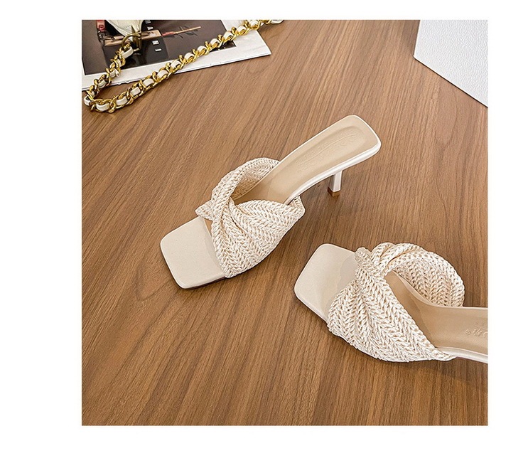 Sandal cao gót nữ mũi vuông quai mảnh đan chéo phong cách thanh lịch — Màu trắng nhạt, nâu sẫm, quần kaki
