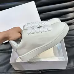 Men's White Leather Casual Sneakers European Trendy Brand High-End Retro Skate Shoes Hot Style Padded Bread Shoes