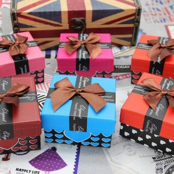 Supply Wholesale Watch Box, Jewelry Box, 8*9 Bracelet Packaging Box Small White Heart Pattern Bow Gift Box
