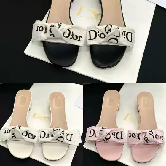 New Style French Letter Bowknot Strap Slippers for Women, Summer Light Luxury Style, Mid-Heel Flat Fashion Outdoor Slippers