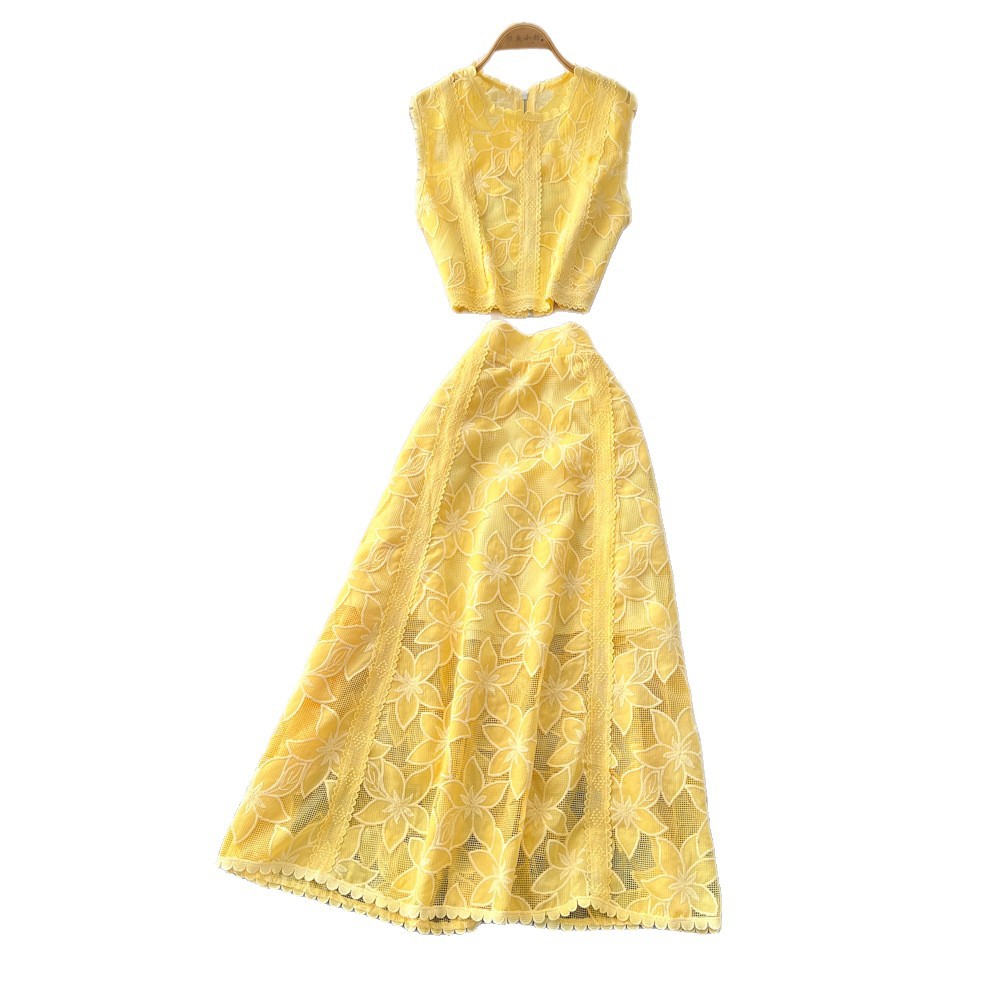 French Style Autumn Outfit Elegant Sleeveless Lace Embroidered Top with High Waisted Skirt Set Perfect for Casual or