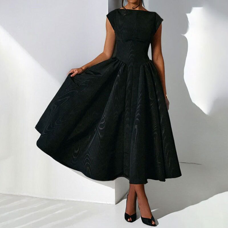 Elegant Sleeveless A Line Dress Solid Color Waist Defined Round Neck Spring Fashion for Women Wholesale Available