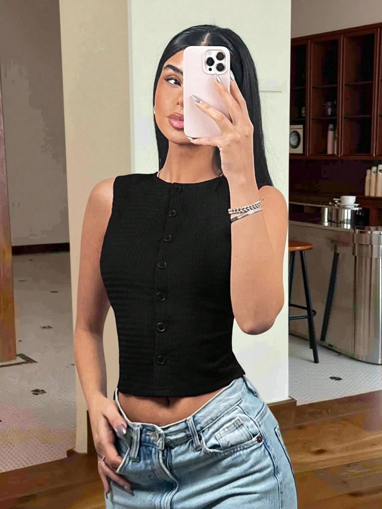Sleeveless Knit Crop Top Round Neck Slim Fit Lightweight Fabric Spring Summer Casual Wear Wholesale Available
