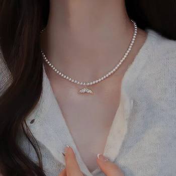Fishtail Pearl Necklace 2024 New Women's Elegant All-match Necklace Sweater Light Luxury Lockbone Chain Niche Design Accessories
