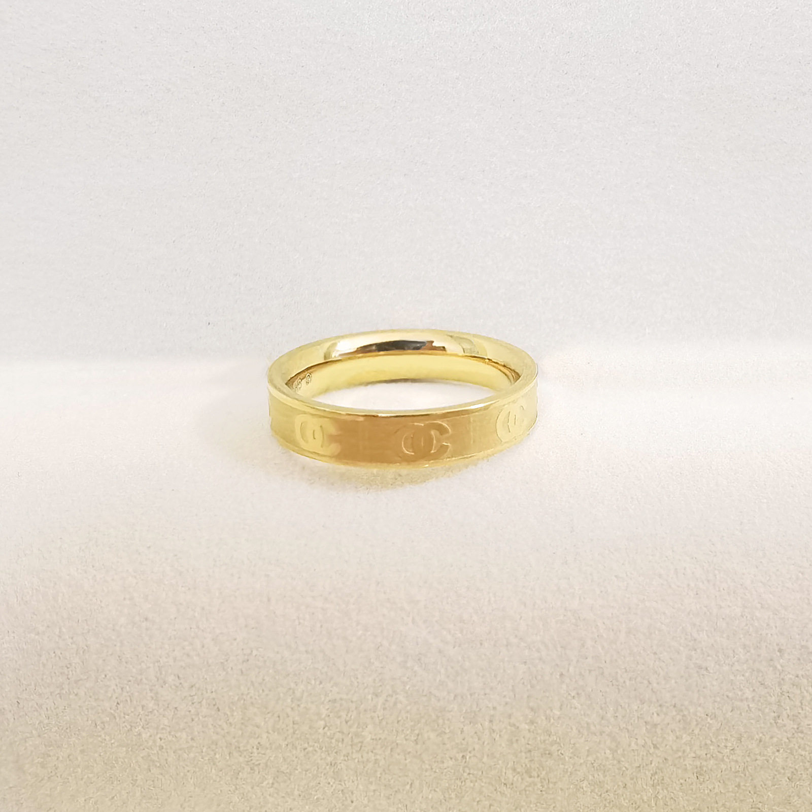 小香风菱格纹戒指镶钻18K金钛钢对戒跨境电商一手货源工厂直发