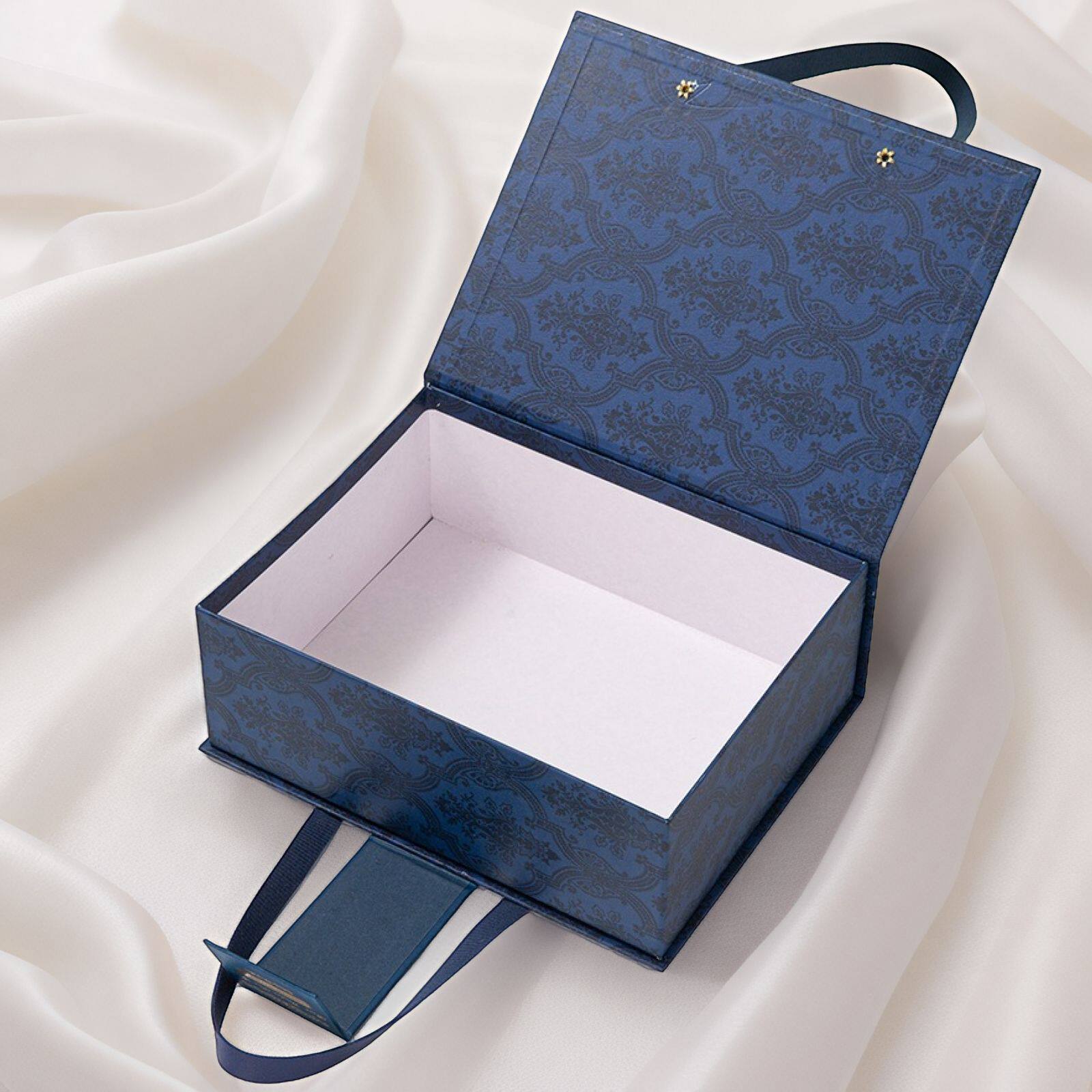 Business Portable Box Teachers' Day Mid-Autumn Festival Accompanying Gift High-grade Gift Box Little Red Riding Book Online Red Hot Push Gift Box