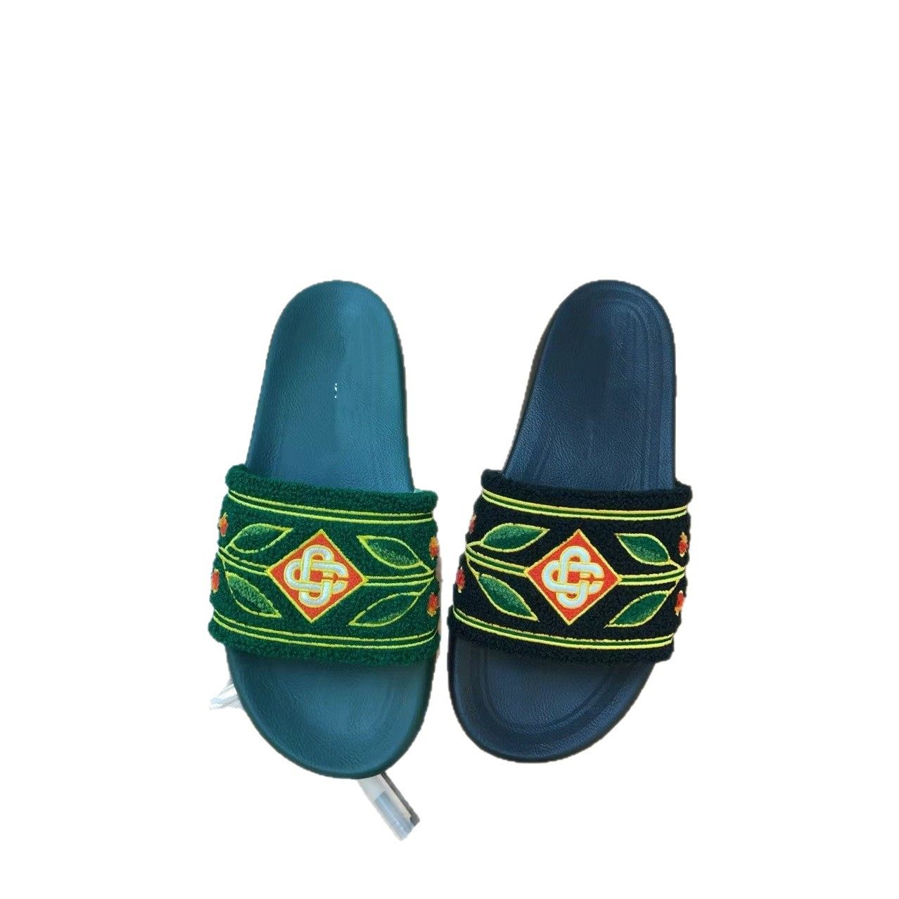 2024 Cross-border New High-end Outfit Guofeng Embroidered Slippers Men's Lightweight Non-slip Flat Slippers for Foreign Trade