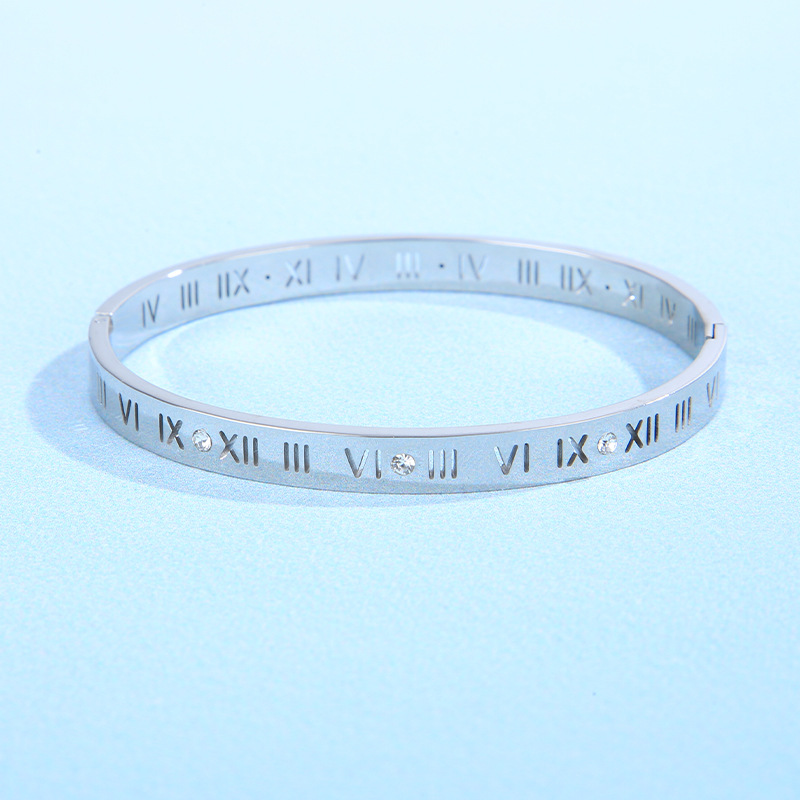 手镯银色不锈钢素圈子开口手环镂空罗马数字钛钢批发女士饰品