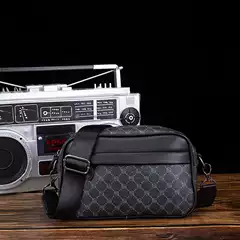 Men's shoulder bag new plaid fashion shoulder bag street fashion Korean style men's messenger bag youth bag hot