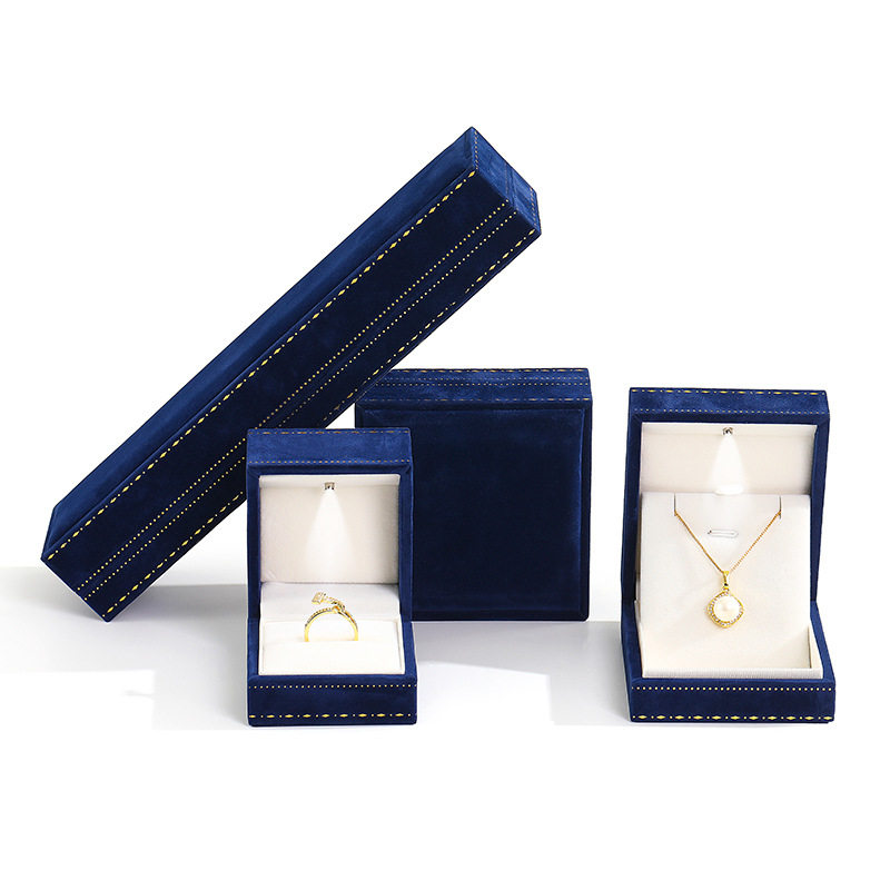 Right Angle Lace Bronzing Flannel Jewelry Box LED Light Ring Pendant Box Luminous Bracelet Bracelet Jewelry Packaging Box