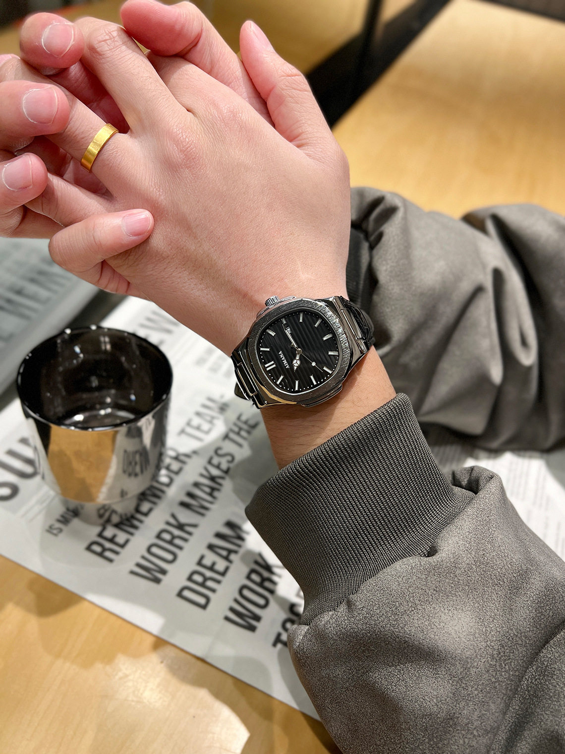 O1CN01jLdcIe1Z6v5BSdkke !!2219695973146 0 cib