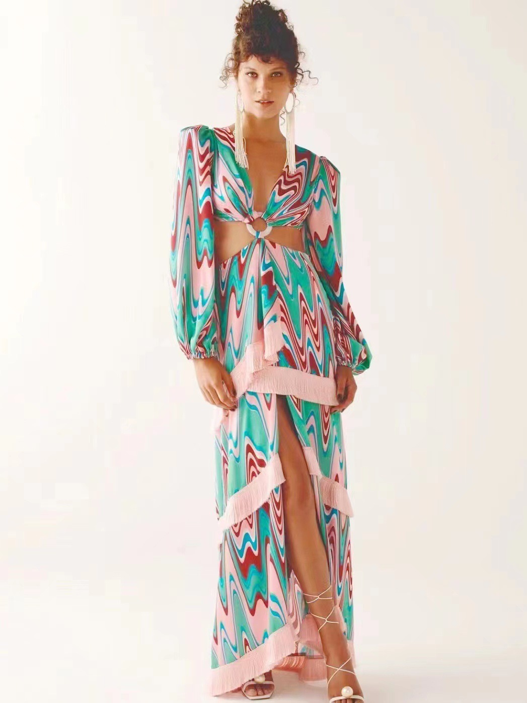 (Mới) Mã K7469 Giá 2000K: Váy Đầm Liền Thân Nữ Gutdo Sexy Gợi Cảm Sexy Hàng Mùa Xuân Thu Đông Phong Cách Âu Mỹ Cổ Chữ V Thời Trang Nữ Chất Liệu G05 Sản Phẩm Mới, (Miễn Phí Vận Chuyển Toàn Quốc).