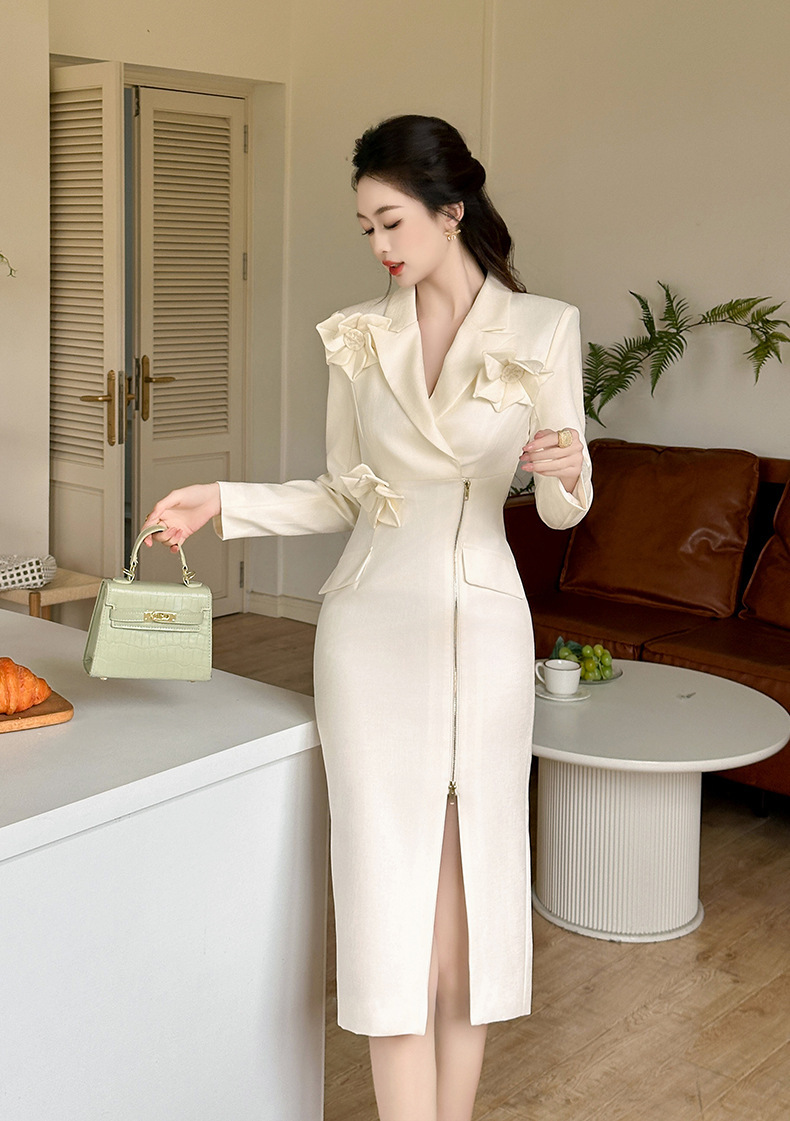 Đầm nữ dáng ôm cổ vest dài tay hoa nổi 3D thanh lịch — Hồng hoa hồng, Màu trắng sữa