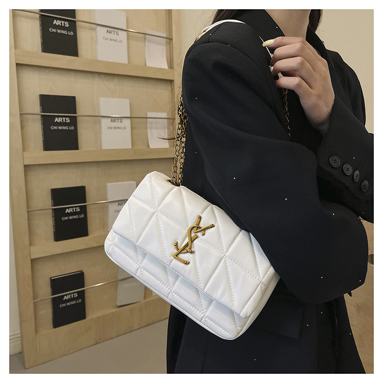 O1CN01jPDQvf232HUVVbCGi !!2215817057197 0 cib