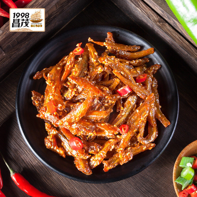 Factory Direct supply Changmao Nanhai old fisherman spicy small silver fish 120g instant small fish seafood snacks wholesale