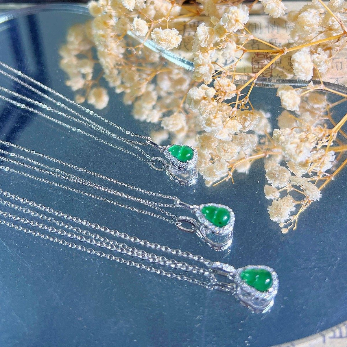 New Chinese Jade Gourd Necklace Women's Light Luxury Niche Pendant High-grade Clavicle Chain 2024 New Explosions Jewelry