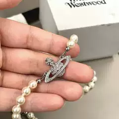in stock Empress Dowager Empress Cameo Saturn Pearl Necklace Female Ouyang Nana Classic Planet Clavicle Chain