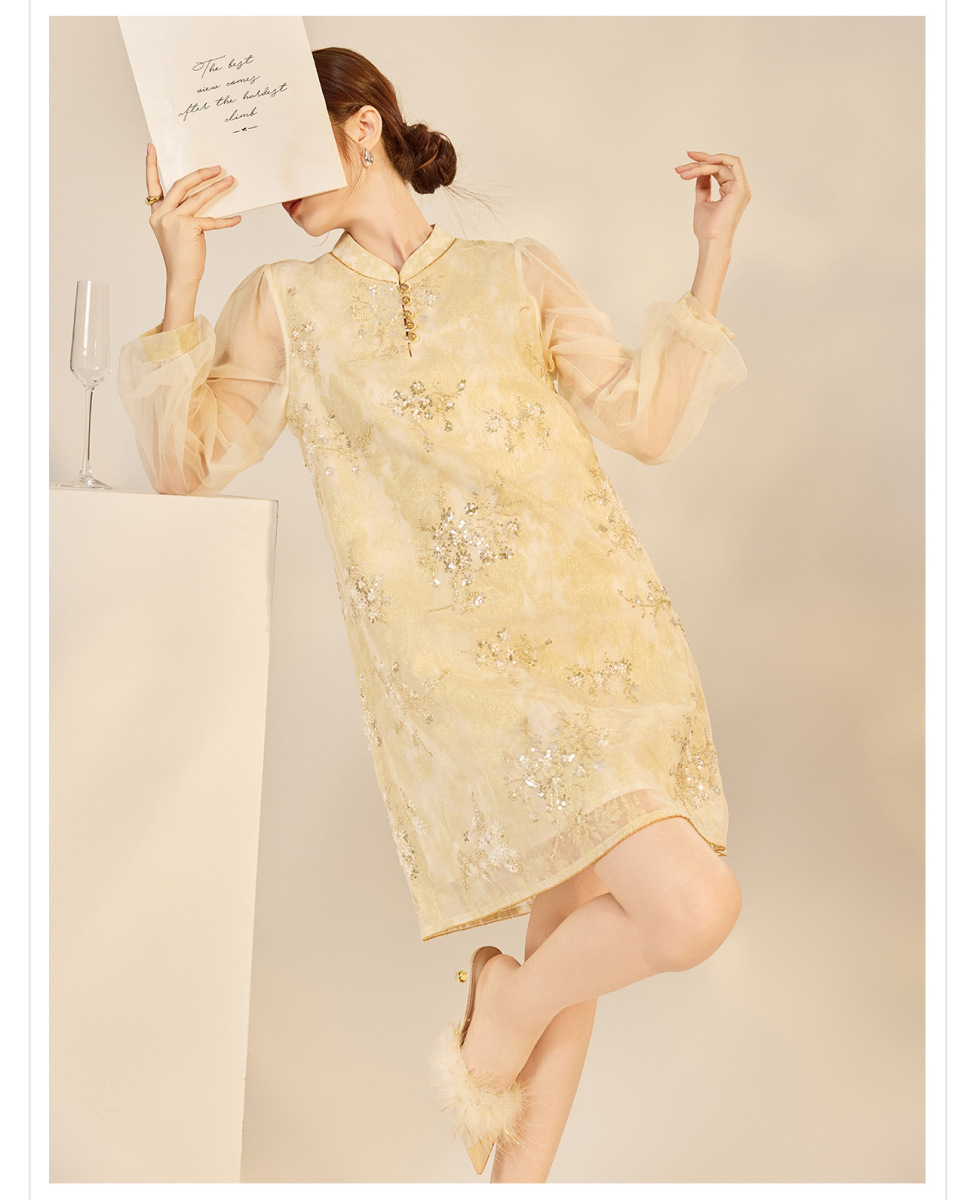 Đầm nữ cổ đứng thêu hoa dáng chữ A dài tay phong cách nghệ thuật — Vàng Champagne (giao hàng trong 7 ngày), Vàng Champagne (giao hàng trong ngày)